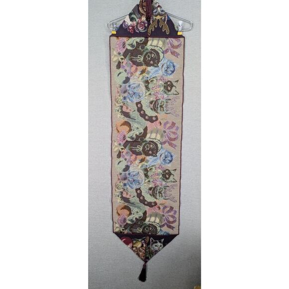 Holiday Cats Tapestry Table Runner Christmas Holiday Winter 52" x 13" - Picture 4 of 4